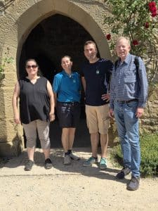 Kulinarischer Weinweg 2026 auch bei (hoch)sommerlichen Temperaturen ein Besuchermagnet